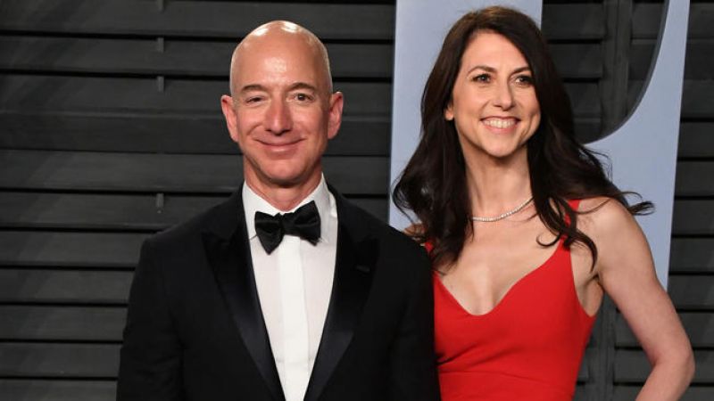 Amazon CEO Jeff Bezos and wife MacKenzie 