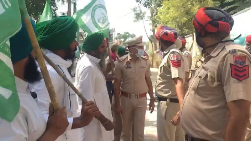  farmersProtest,  Congress leader, Barnala