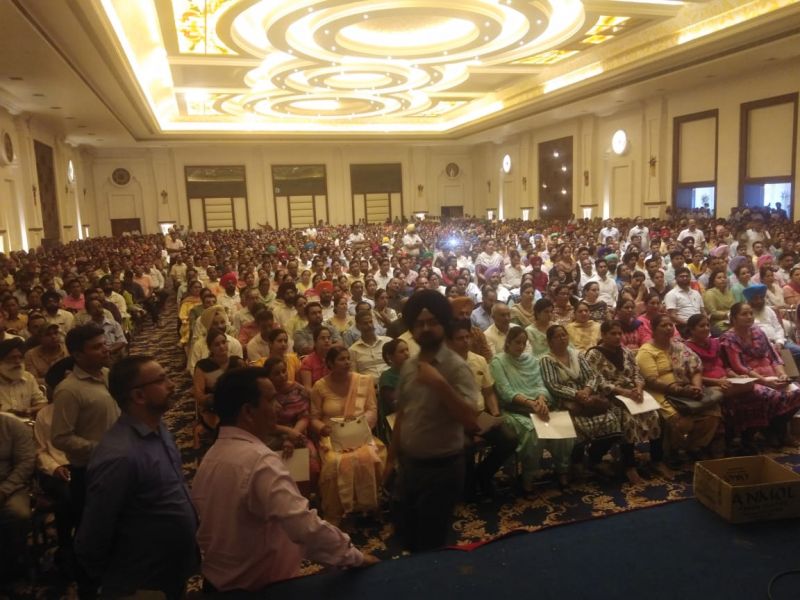 3,000 teachers of Hoshiarpur district honored