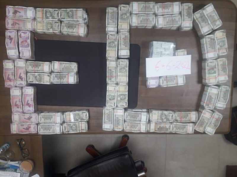 ED raids Delhi minister Satyendar Jain's residence