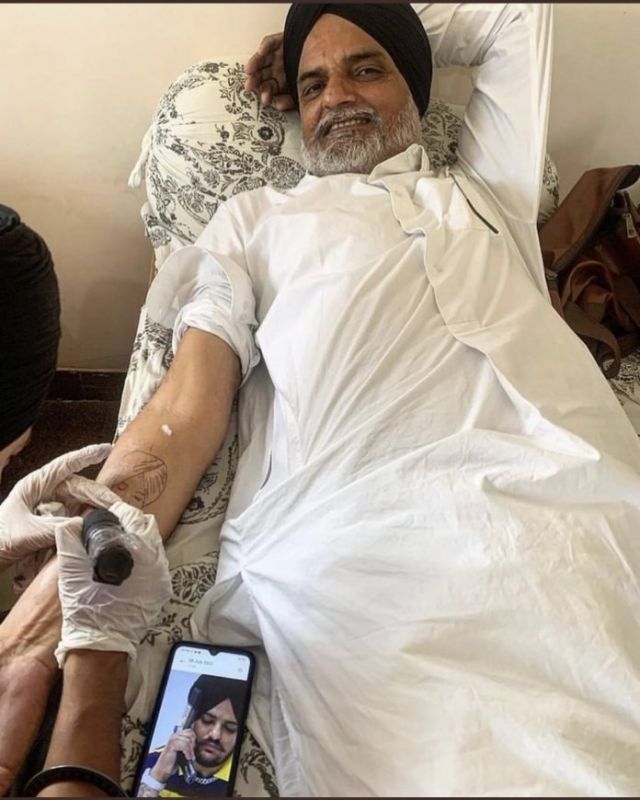 Sidhu Moose Wala's Father Sidhu Moose Wala's Father