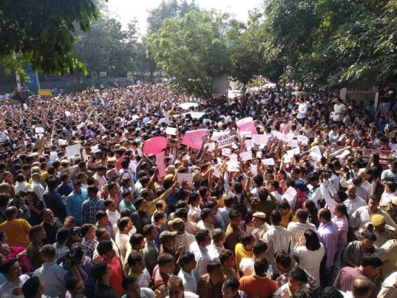 Delhi police call off protest after assurance by senior officers