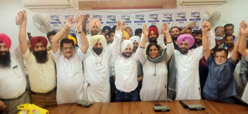 Kulwant Sidhu joins Aam Aadmi Party