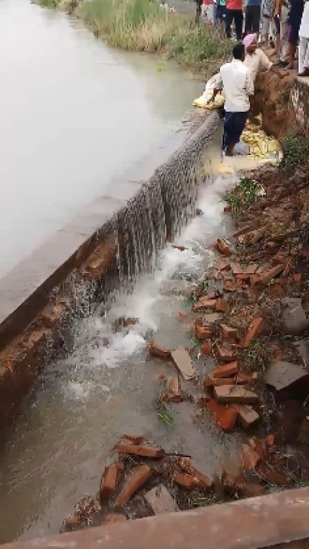 Water Overflow Punjab Canals 