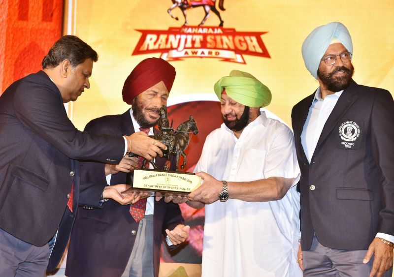 Honours sportspersons with Maharaja Ranjit Singh Award