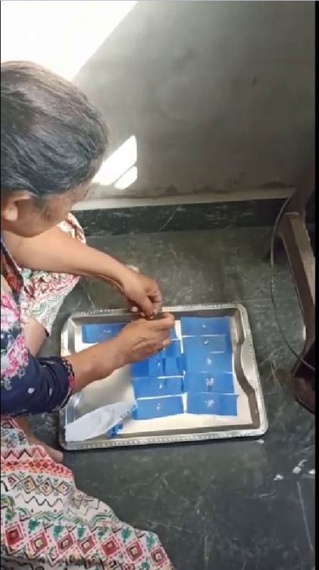 Video of women packing drugs goes viral Video of women packing drugs goes viral