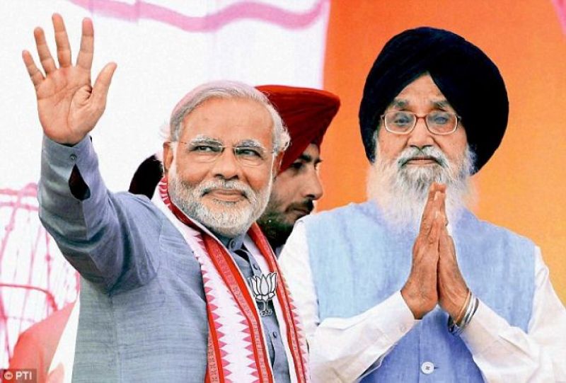 Narendra Modi - Parkash Singh Badal Narendra Modi - Parkash Singh Badal