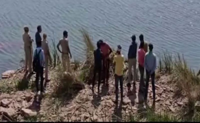 (Major accident happened in Agra) 