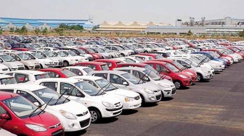 India's passenger vehicles sales drop 31% in July India's passenger vehicles sales drop 31% in July