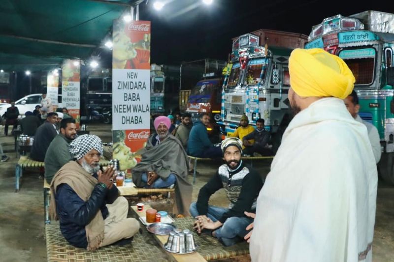 CM Channi With Truck Drivers 