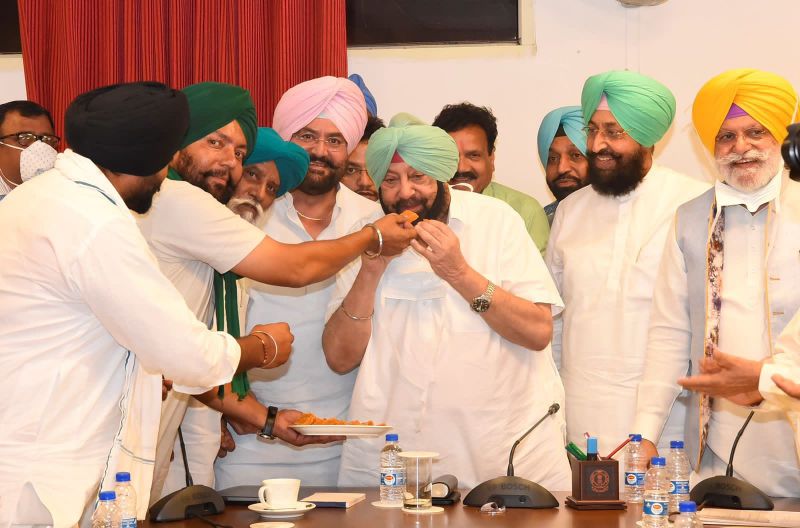 Punjab government has increased the price of sugarcane by Rs 35