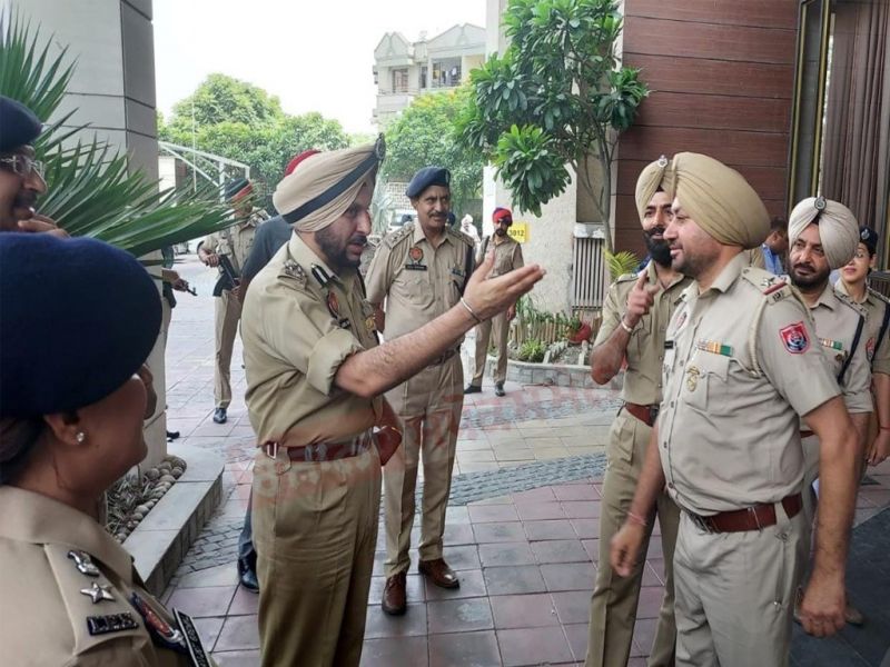  Mohali, Fatehgarh Sahib and Rupnagar Police jointly cordoned off and searched three societies in Mohali.