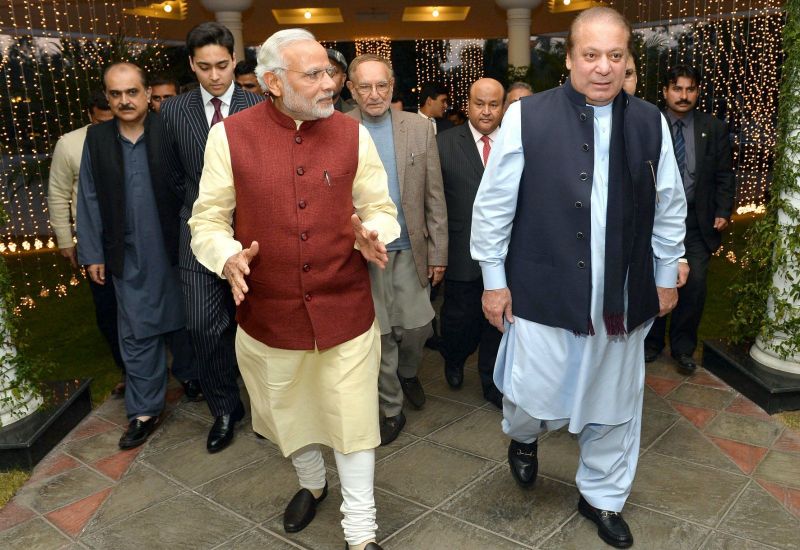 Nawaz Sharif With Narendra Modi