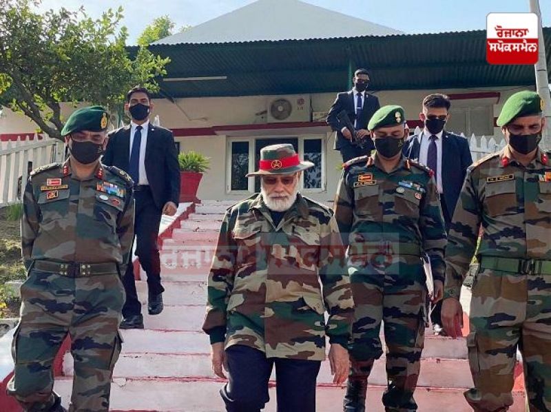 PM Modi arrives in Jammu and Kashmir, wishes Diwali to soldiers PM Modi arrives in Jammu and Kashmir, wishes Diwali to soldiers