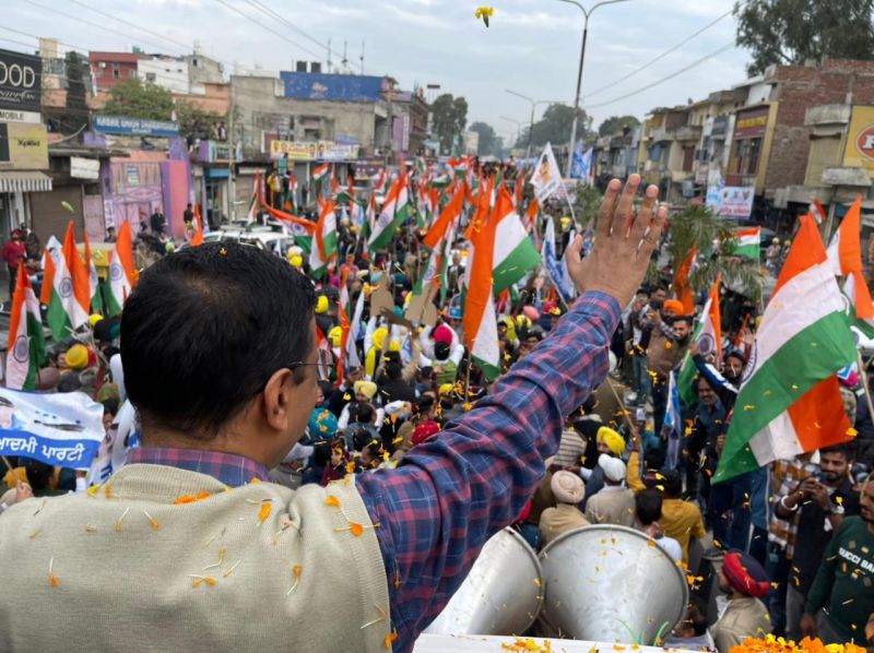  Pathankot painted in Kejriwal's 'Tricolor Yatra'