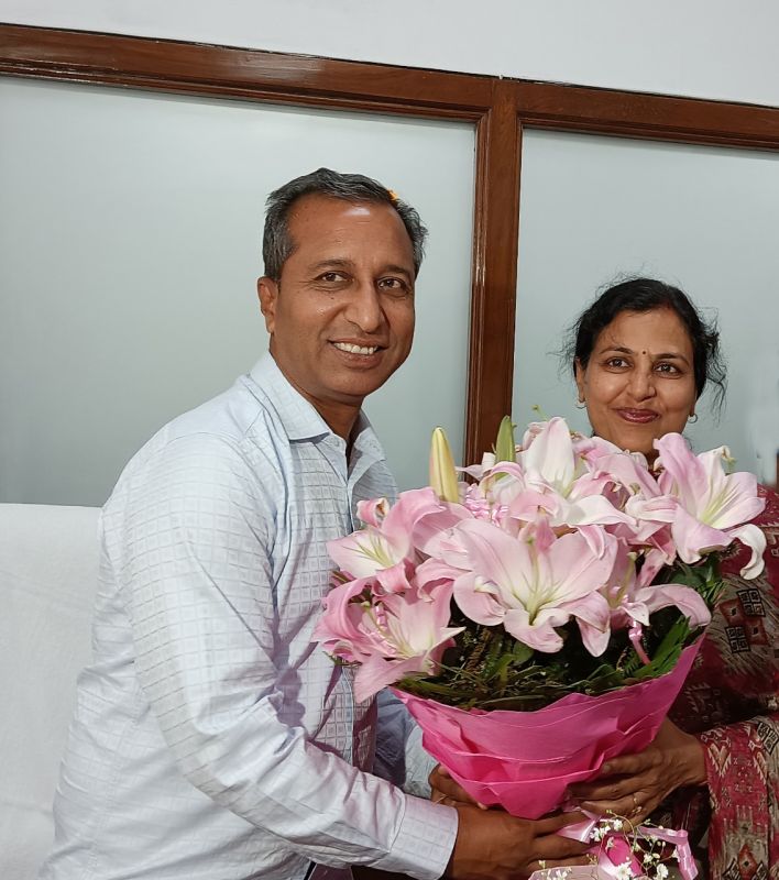 Cabinet Minister Dr. Vijay Singla takes over as Health and Family Welfare Minister