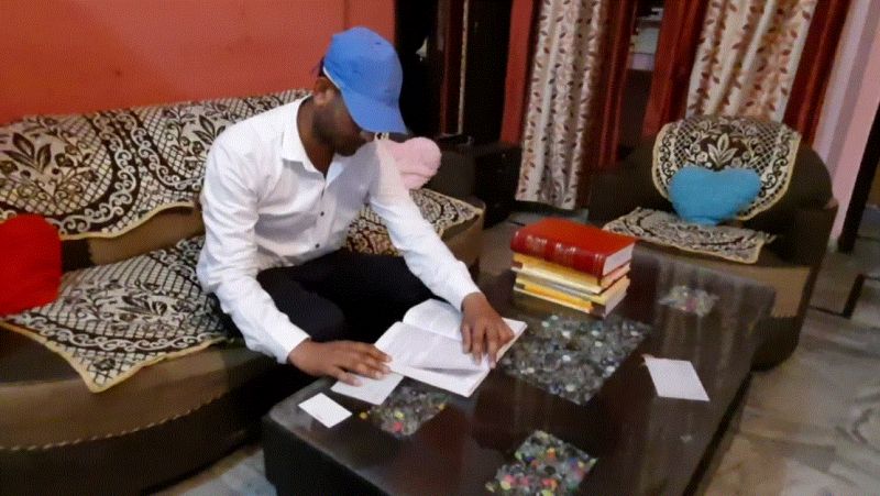  Father works hard day and night, son pays back for studying law