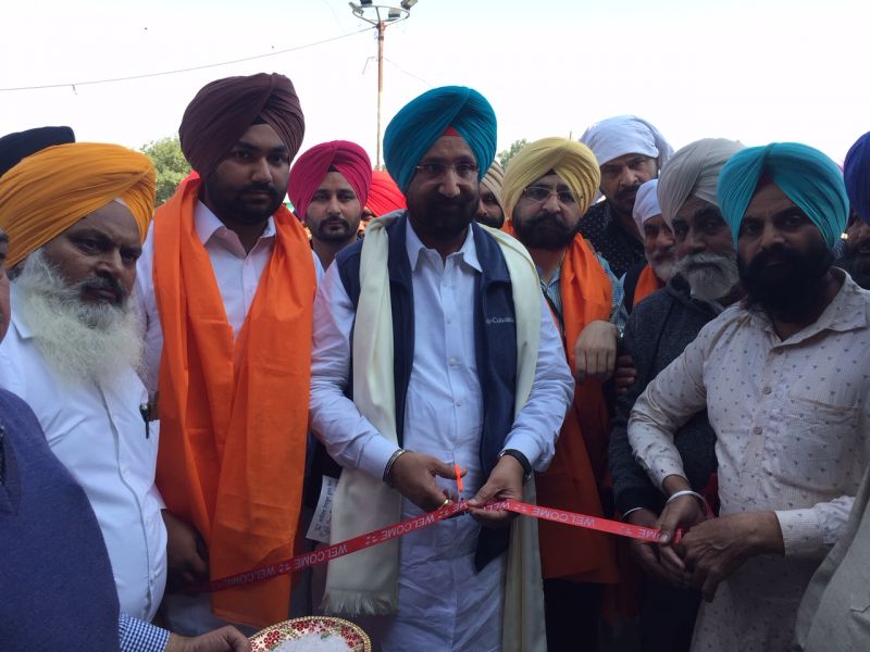Sukhjinder Singh Randhawa inaugurate Pandal Sukhjinder Singh Randhawa inaugurate Pandal