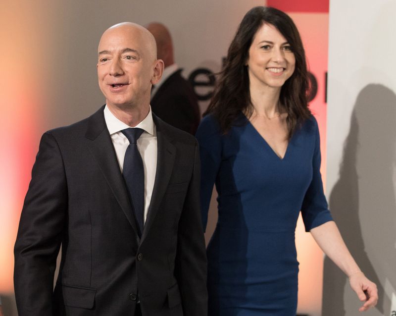 Amazon founder Jeff Bezos with wife
