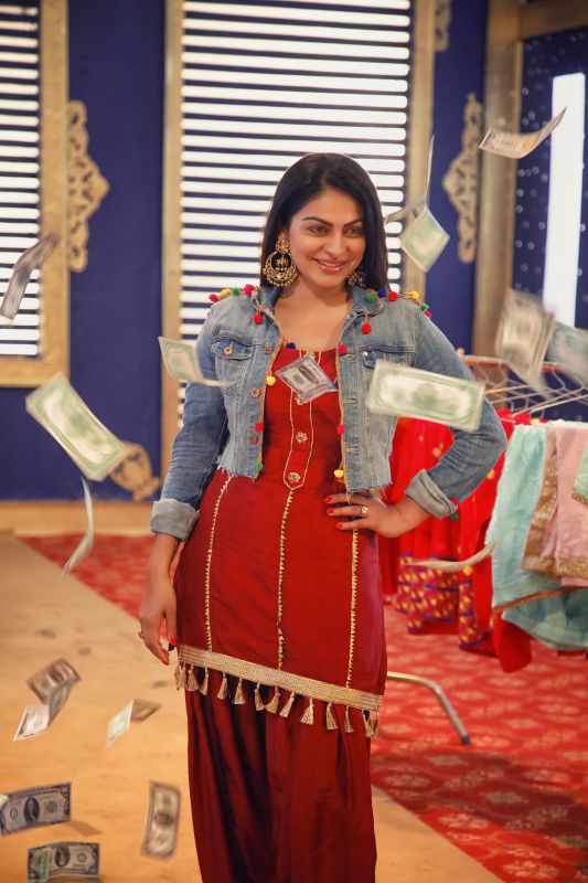 ‘Aate Di Chidi’ title track