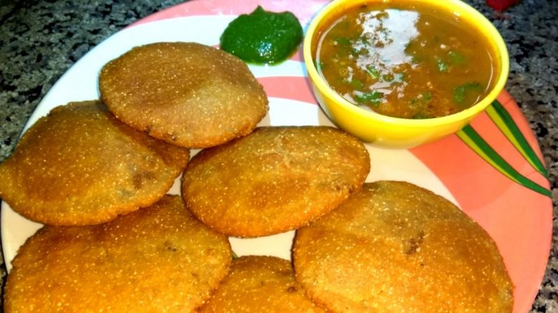  Khasta Kachori 