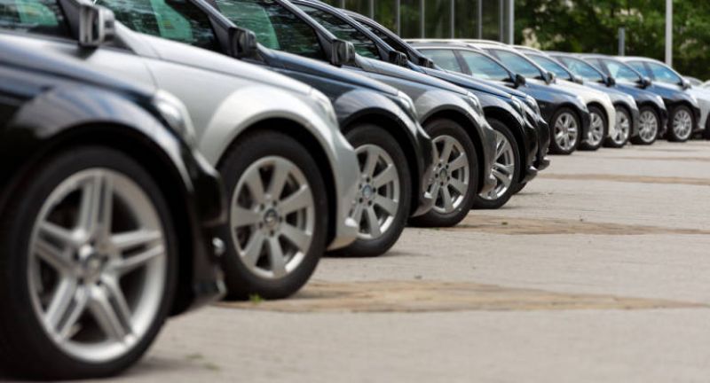 India's passenger vehicles sales drop 31% in July India's passenger vehicles sales drop 31% in July