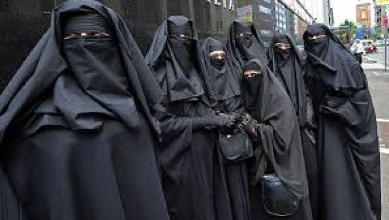 Muslim girls wearing burqa  Muslim girls wearing burqa