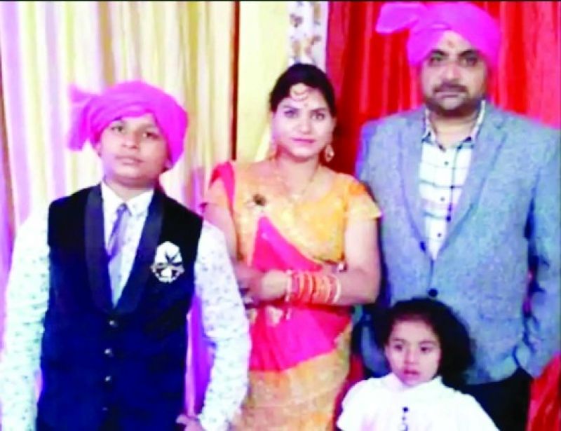 Four family member commit suicide in Shahjahanpur due to financial crisis