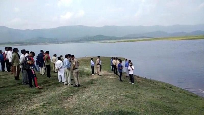  7 youths were burnt together