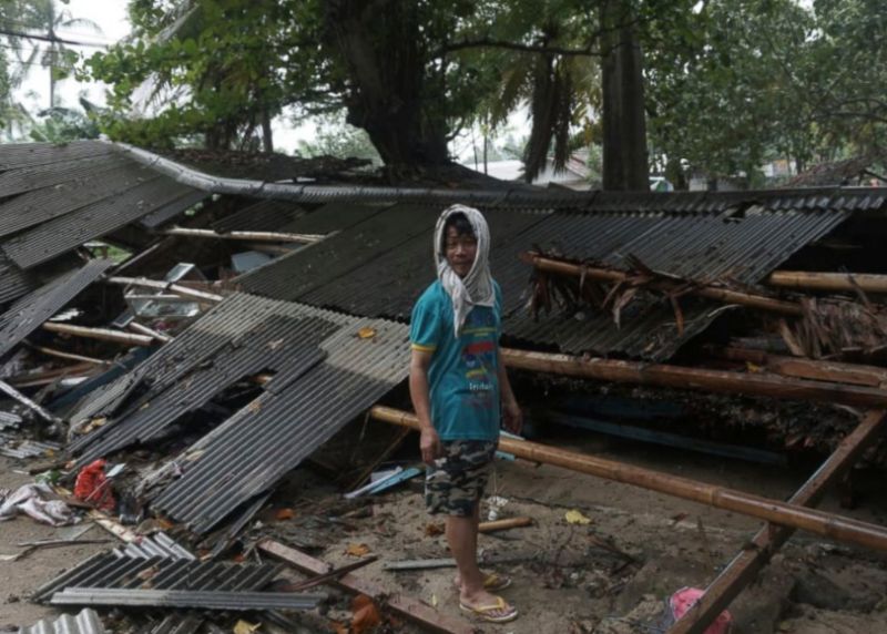 Indonesia tsunami kills 168