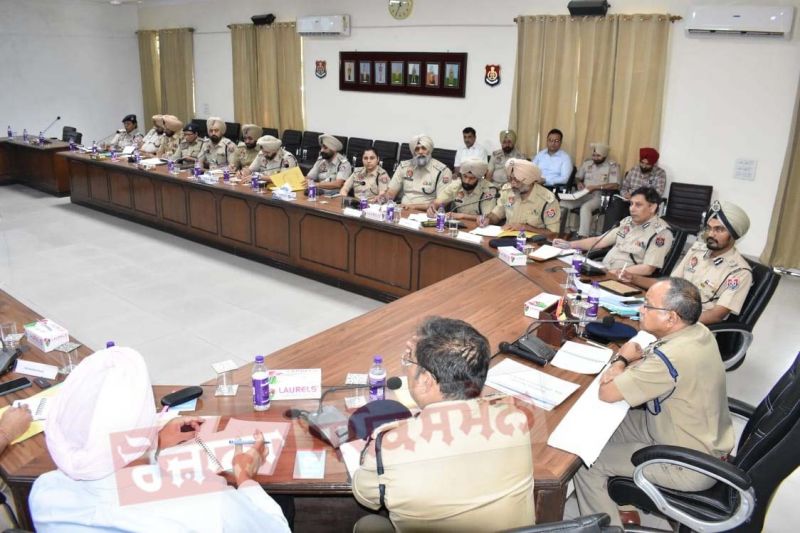 DGP PUNJAB CHAIRS HIGH-LEVEL MEETINGS IN AMRITSAR & JALANDHAR, REVIEWS LAW & ORDER AND CRIME SITUATION