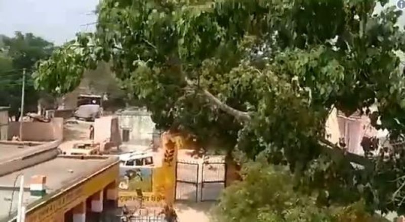 Polling disrupted in Kairana, BSF fires in air