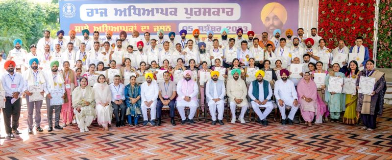 CM FELICITATES 80 TEACHERS AT A STATE LEVEL FUNCTION TO MARK TEACHER’S DAY