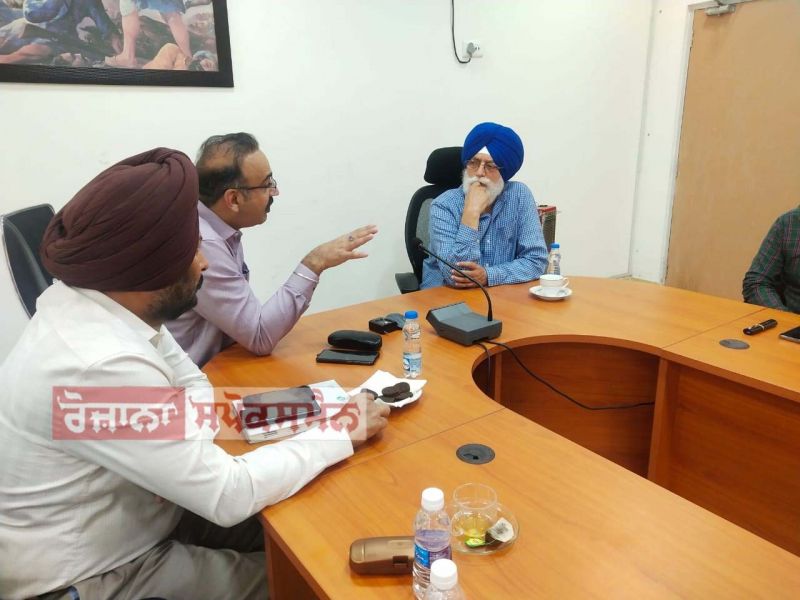  MLA Dr. Inderbir Singh Nijjar convened a meeting of Municipal Corporation officials