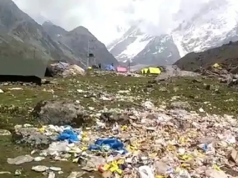 Garbage piles on Chardham Yatra route