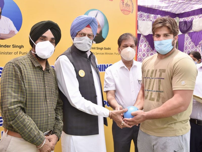 Sports Minister disburses training equipments worth Rs.95 lakh to 24 players
