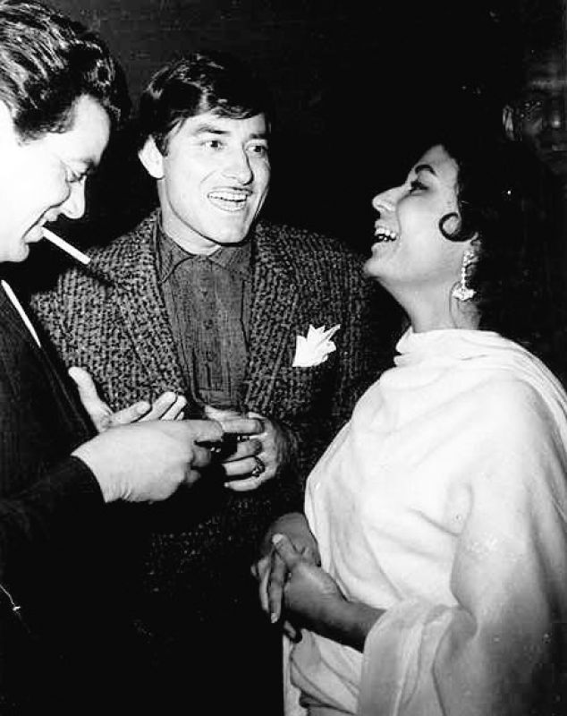 Dharmendra and Meena Kumari