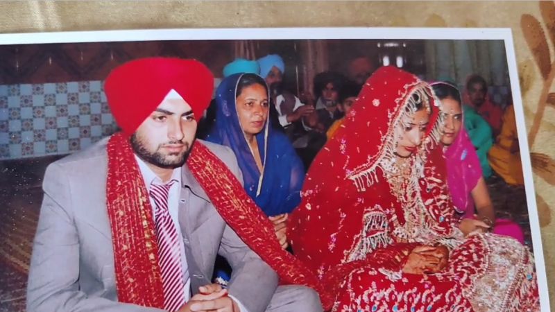 Husband cheated by going abroad with IELTS pass girl, arranged second marriage Husband cheated by going abroad with IELTS pass girl, arranged second marriage