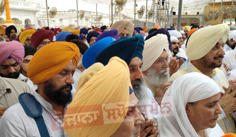 SAD political crisis Baghi leaders did ardas in Sri akal takht sahib