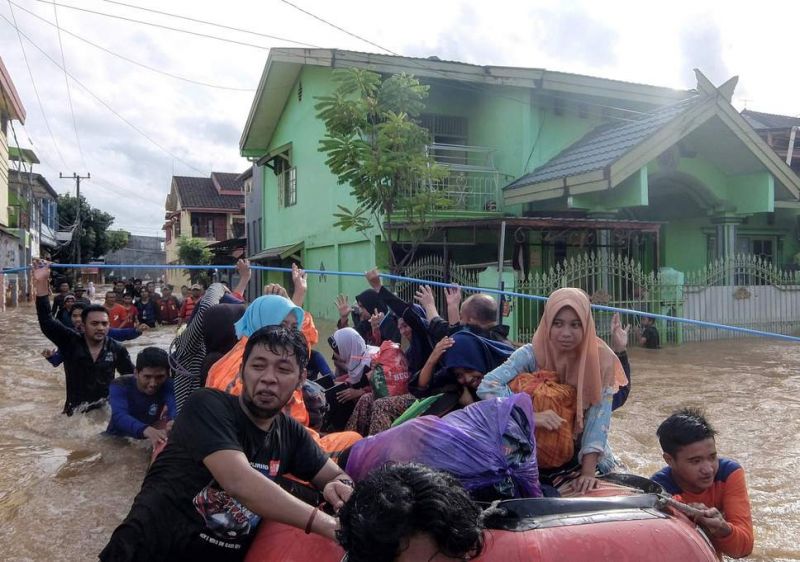 Indoneshia in Heavy Rain 