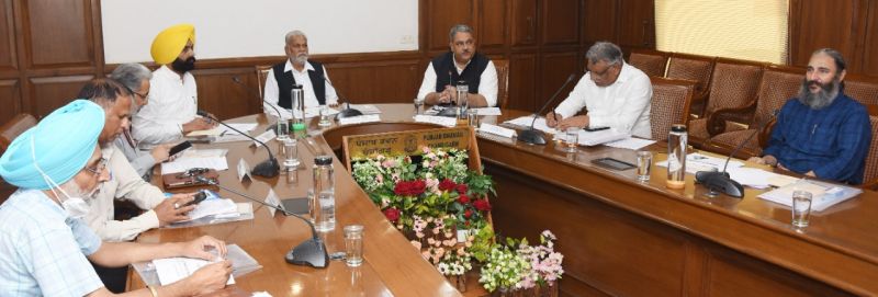 Punjab asks centre to provide vaccines for cattle