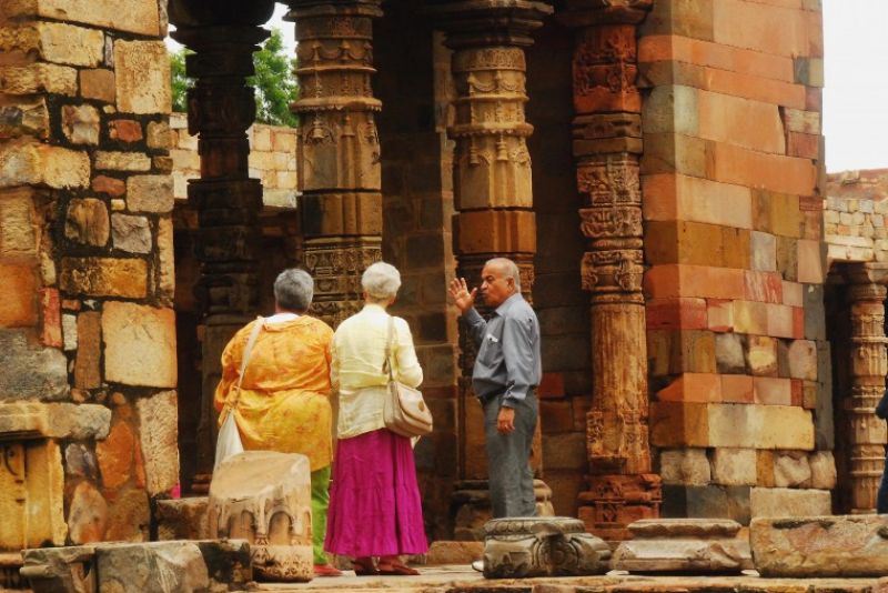 Tourists in Alai minar