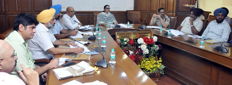 E-Challan Machines will be provided to traffic police for on spot challan : Razia Sultana