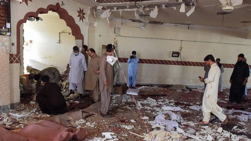 5 People killed in mosque bombing at southwest Pakistan