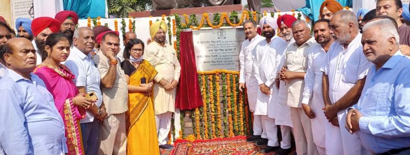 Singla unveils Statue of First Sikh Ruler Baba Banda Singh Bahadar