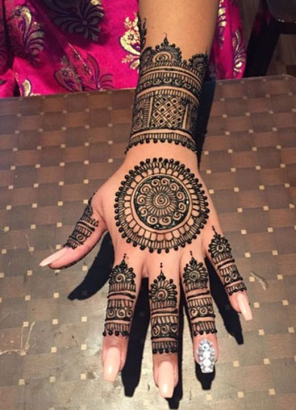 Tika Mehndi
