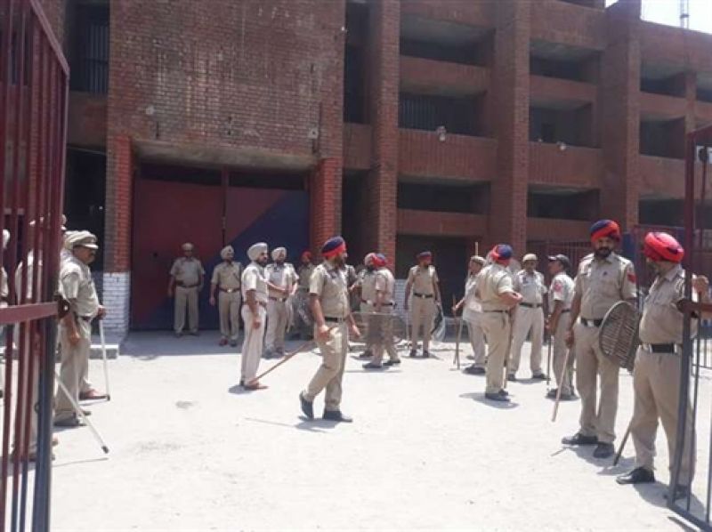 Several injured in clash between prisoners, police in Ludhiana Central Jail