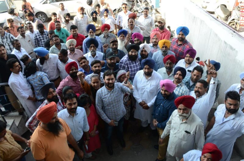 Maheshinder Grewal in Peoples