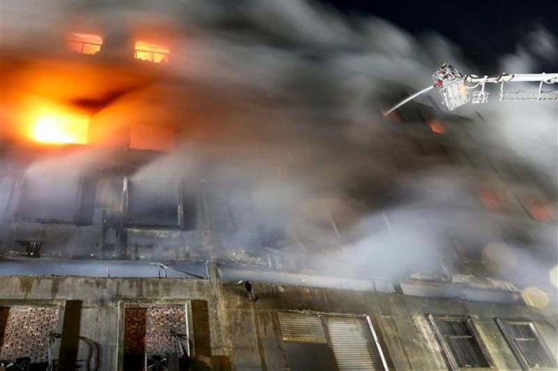 52 killed in Bangladesh factory fire