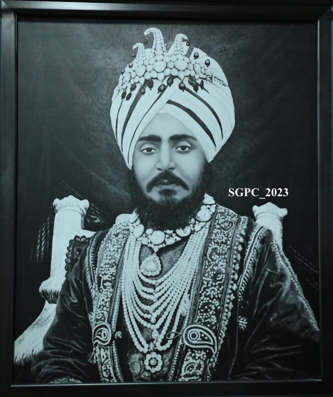 Portrait of Maharaja Ripudaman Singh Nabha displayed at Central Sikh Museum